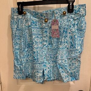 Style Rack Blue and White Patterned Women Shorts
